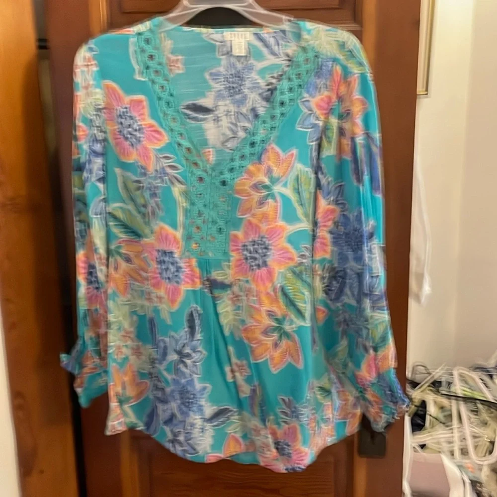 Blouse - Picture 1 of 6